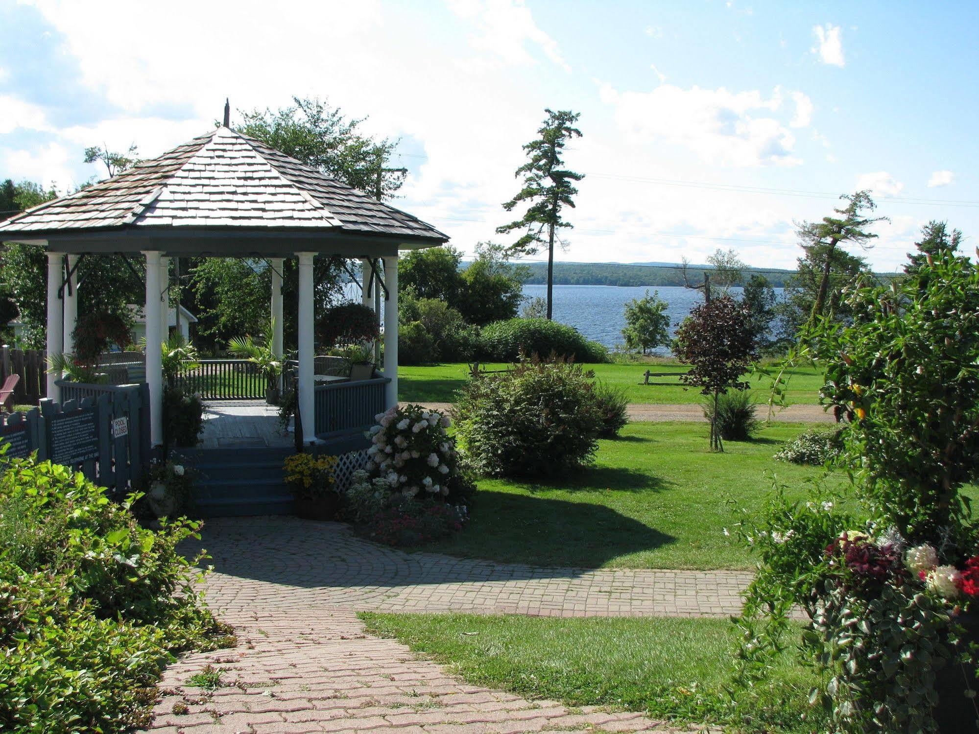 Highlands Four Season Resort Calabogie Exterior foto